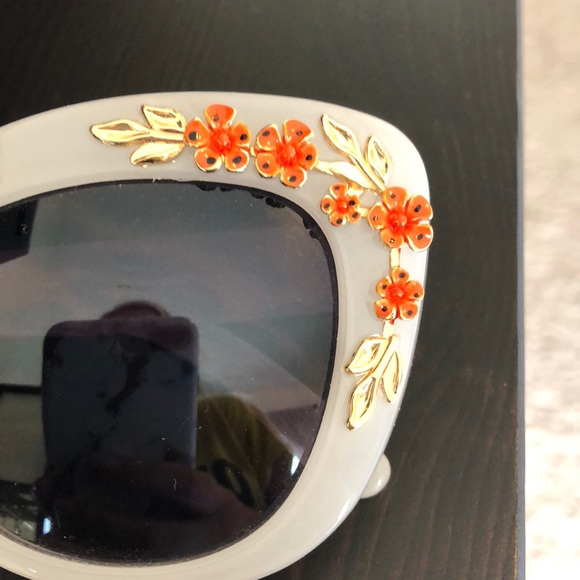 Vintage inspired sunglasses - Picture 2 of 3